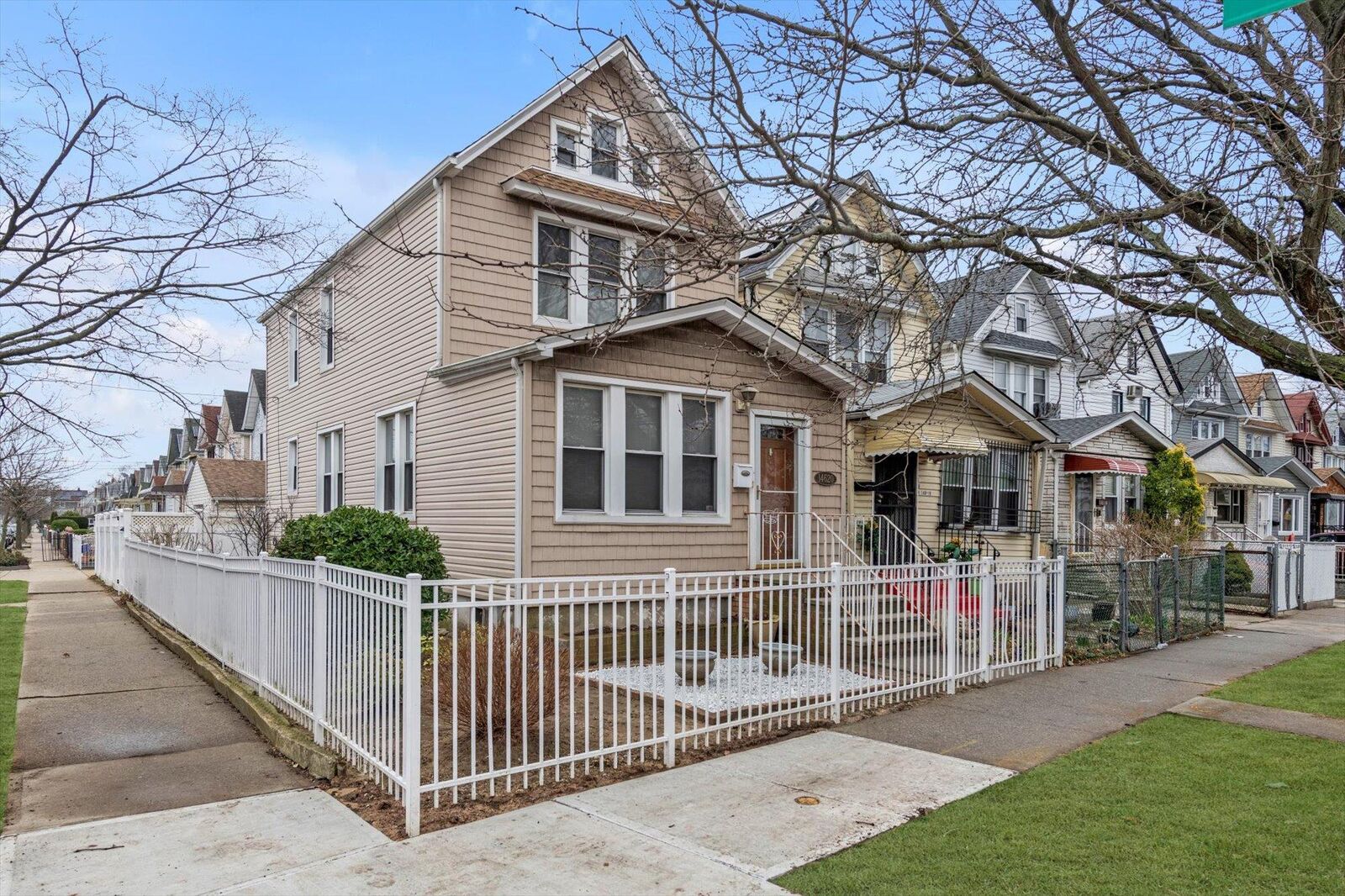 Property Photo:  14620 111th Avenue  NY 11435 