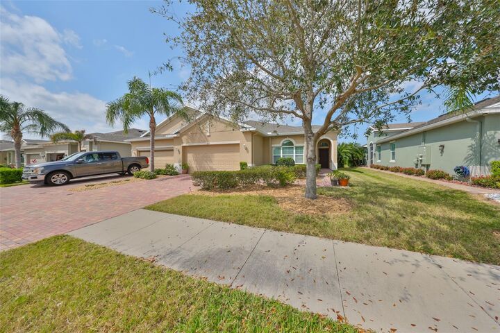 807 Chipper Drive  Sun City Center FL 33573 photo