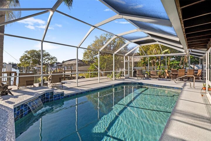 Property Photo: 4806 Bay Crest Drive FL 33615