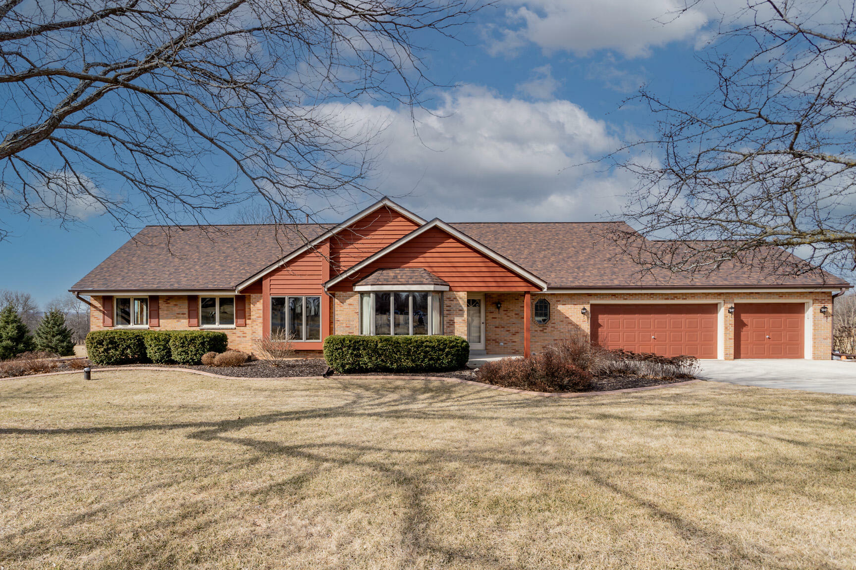 W244n7677 Ridgefield Ct  Lisbon WI 53089 photo