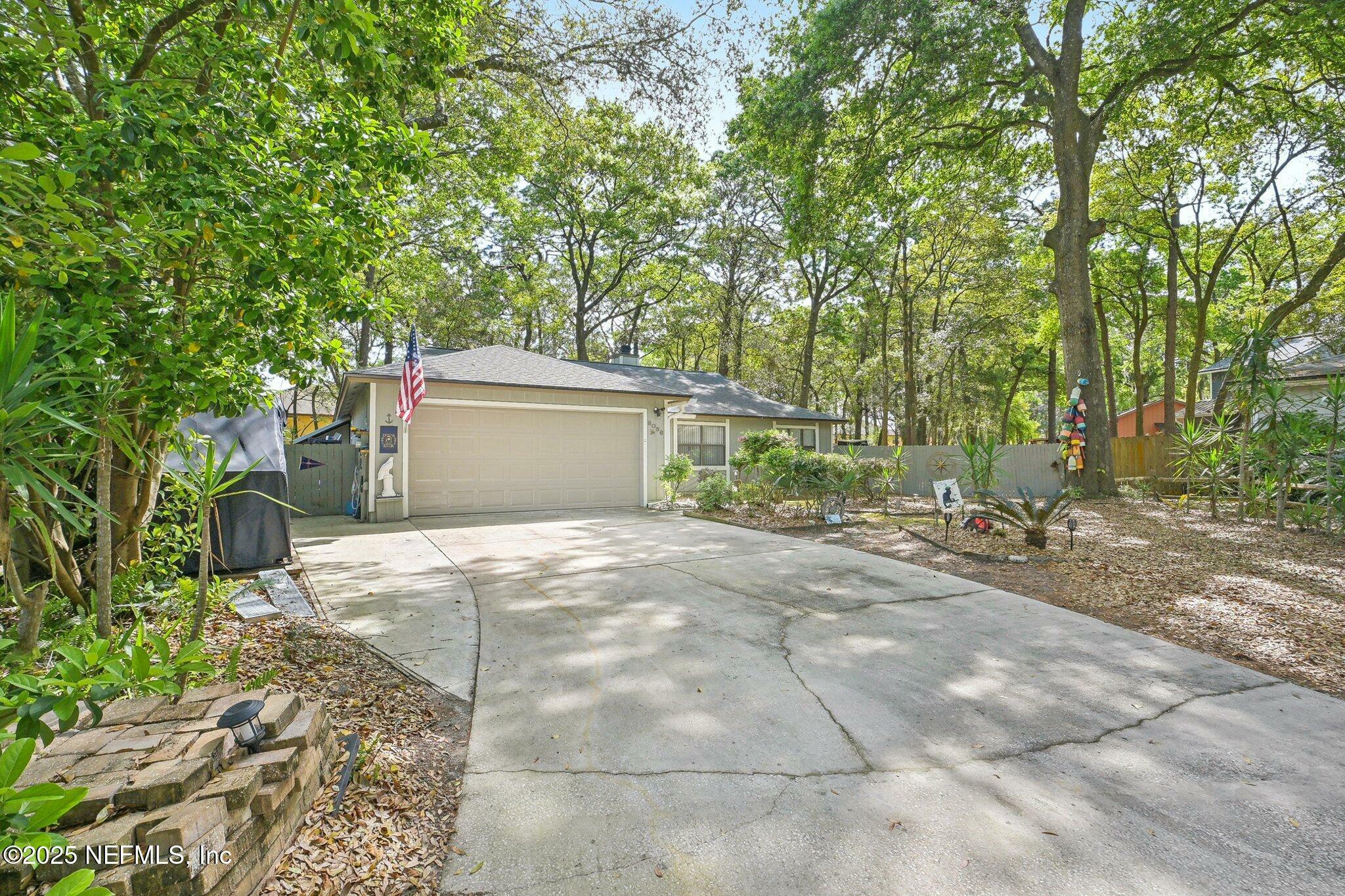 Property Photo: 8056 Voltaire Court E FL 32277