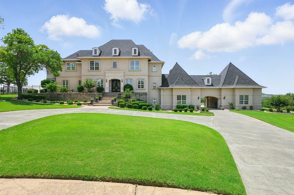 Property Photo: 8908 Oakmont Court TX 75022