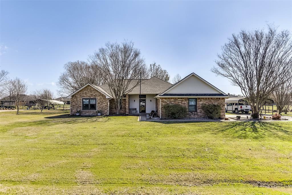 Property Photo: 1107 Hampshire Drive TX 75165