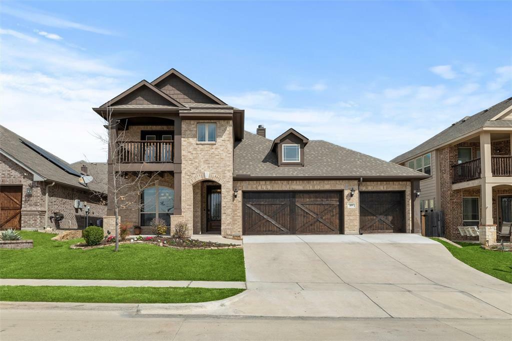 Property Photo: 409 Sagebrush Drive TX 76008