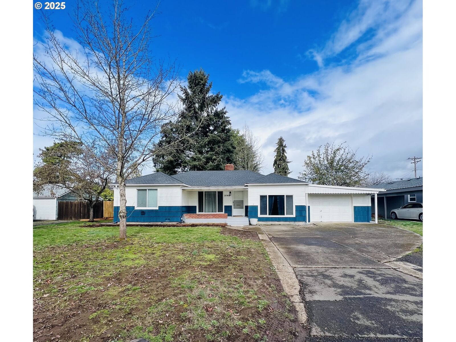 Property Photo:  3145 Bell Ave  OR 97402 