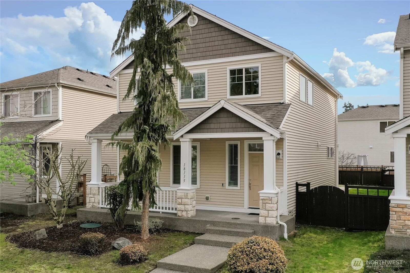 Property Photo: 18115 15th Avenue E WA 98387