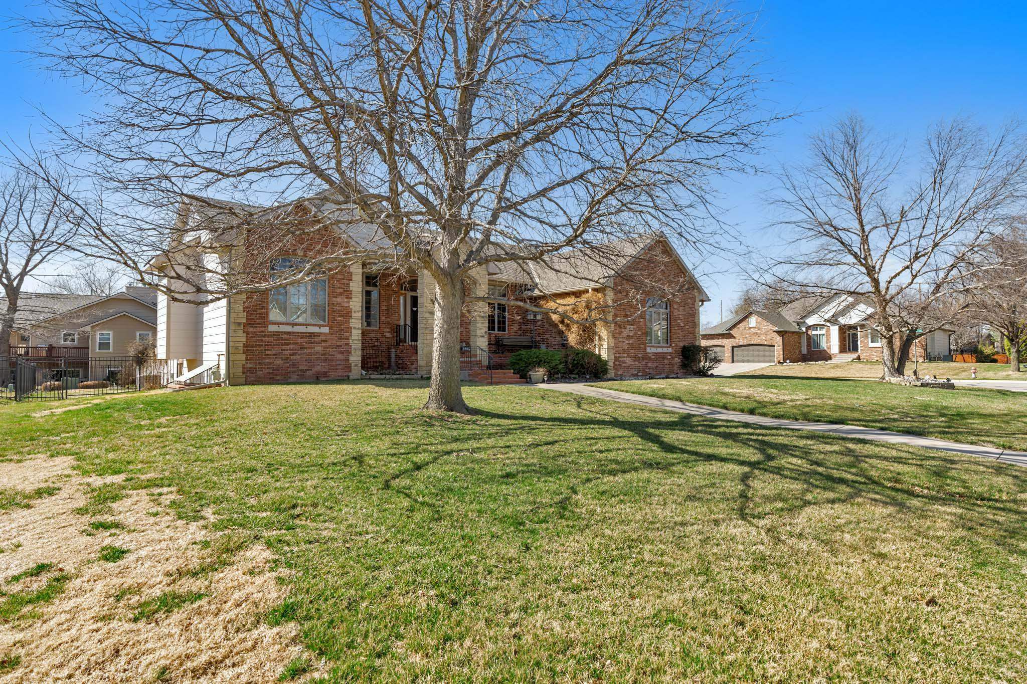 Property Photo:  1252 N Hickory Creek Ct  KS 67235 