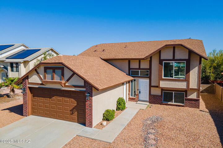 Property Photo:  2770 W Camino De Las Grutas  AZ 85742 