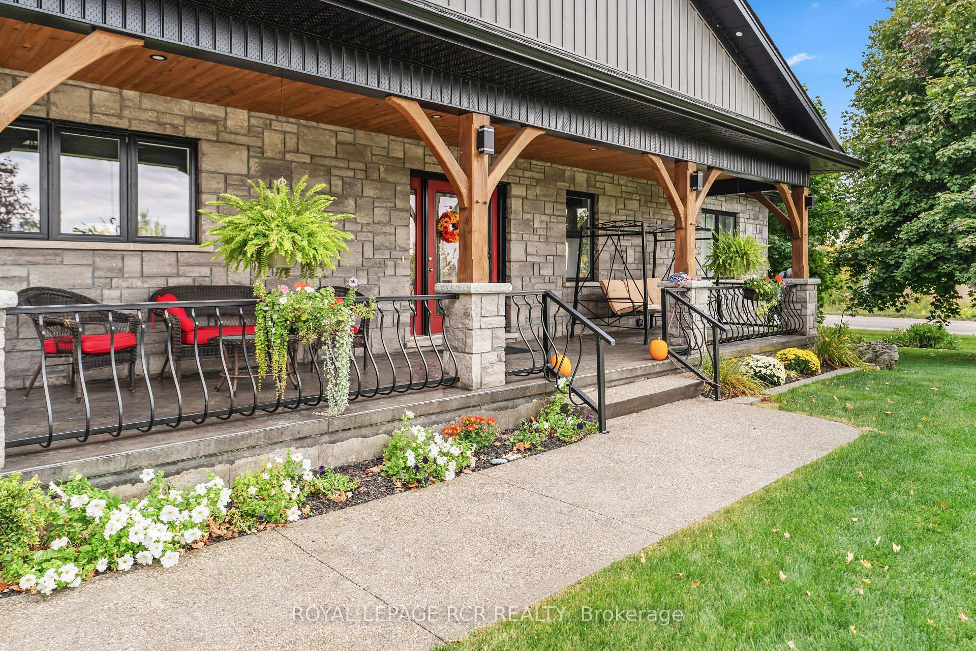Property Photo: 100 Harris Crescent ON N0G 2L0