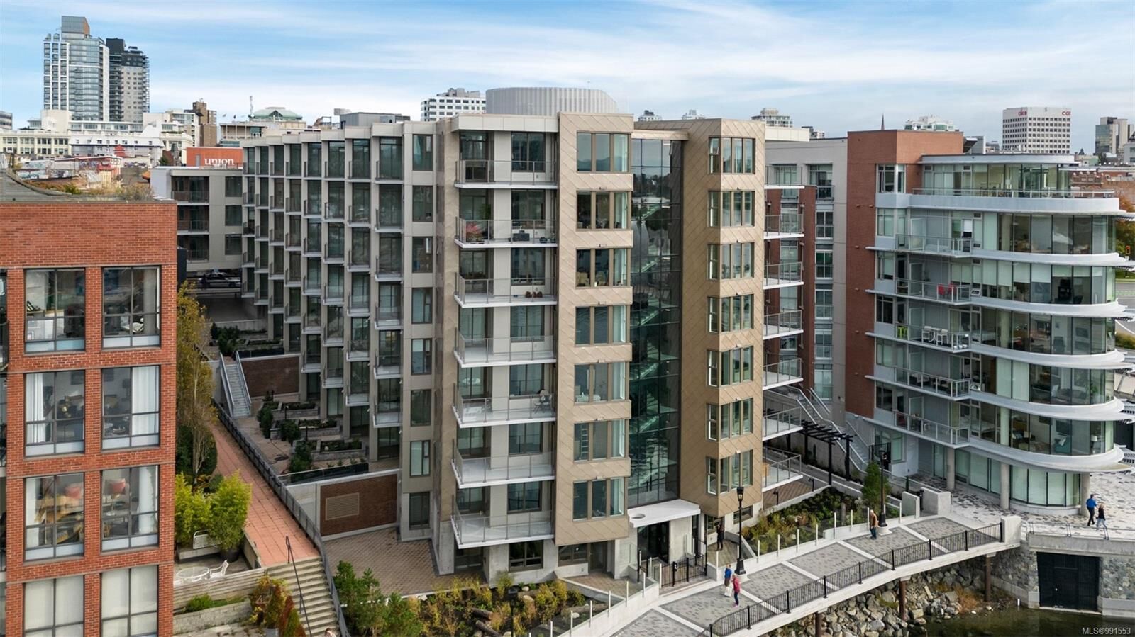 Property Photo: 1628 Store St 906 BC V8W 0H1