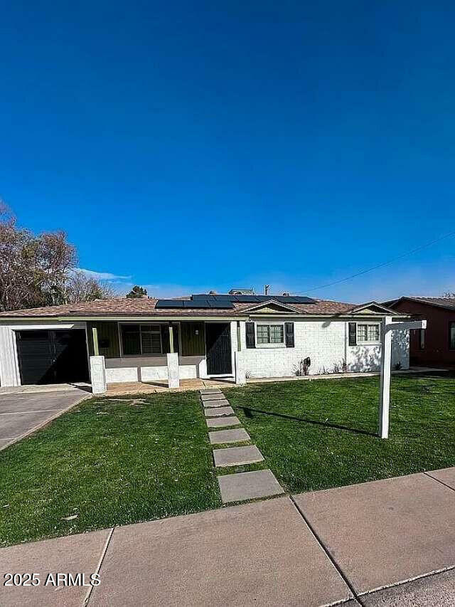 Property Photo: 1017 S Lola Lane AZ 85281
