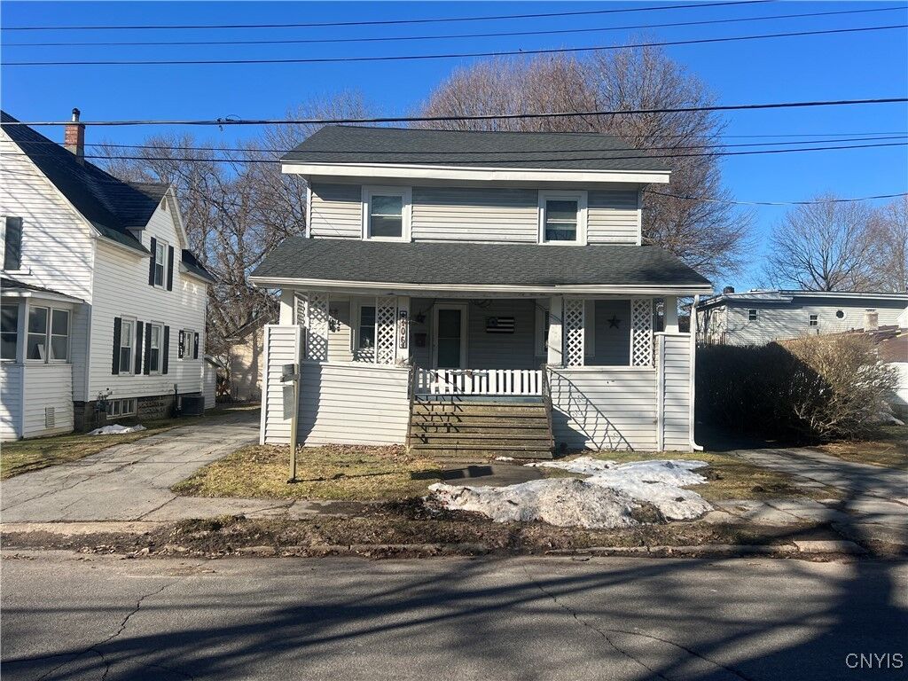 Property Photo: 406 Park Street NY 13069