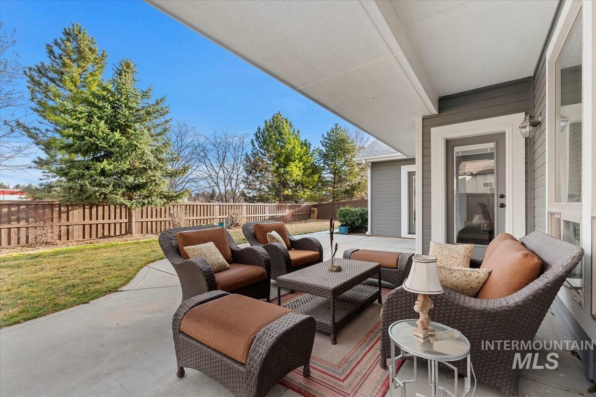 Property Photo: 742 W Caine St ID 83646