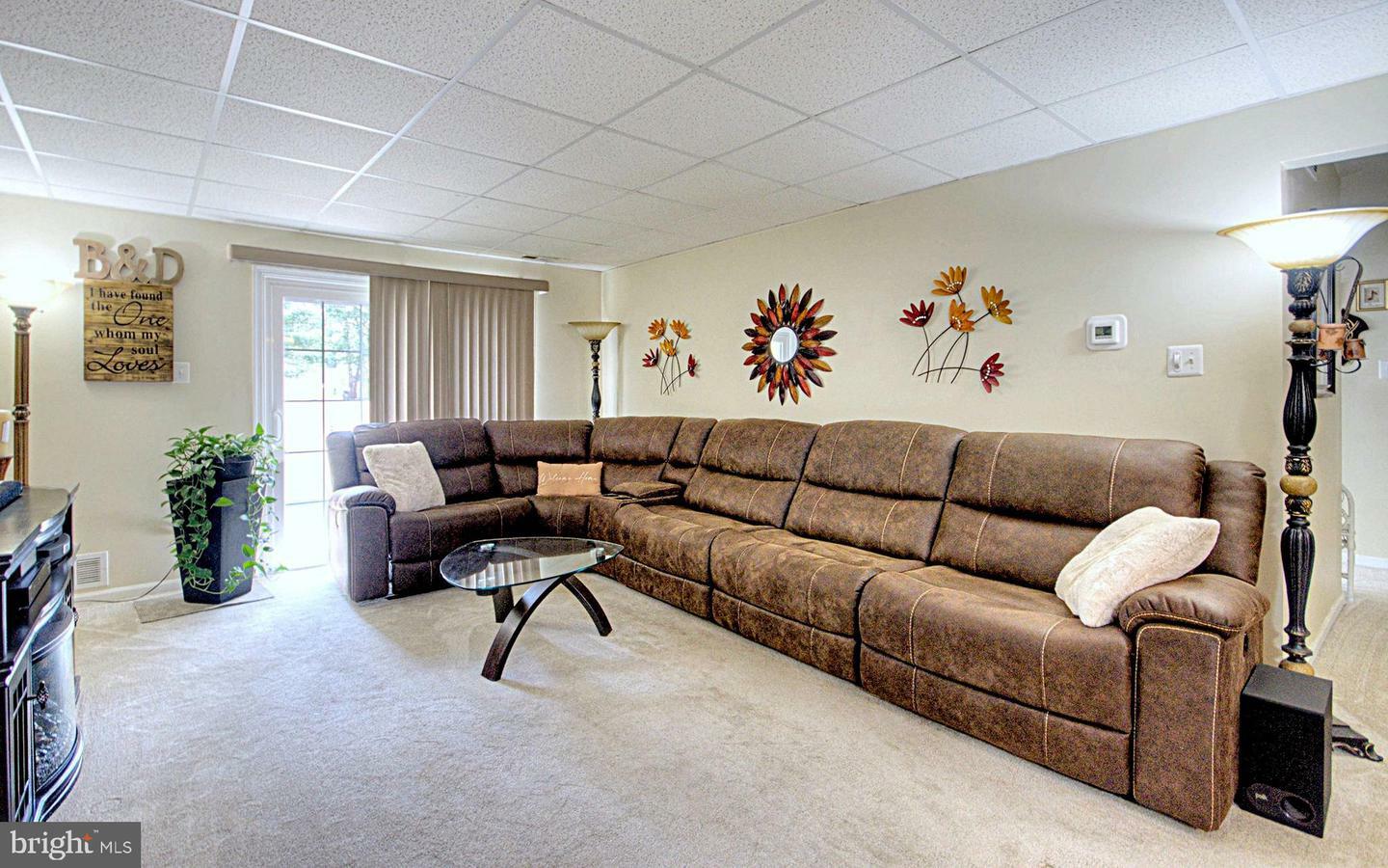 Property Photo: 1320 Tristram Circle NJ 08051