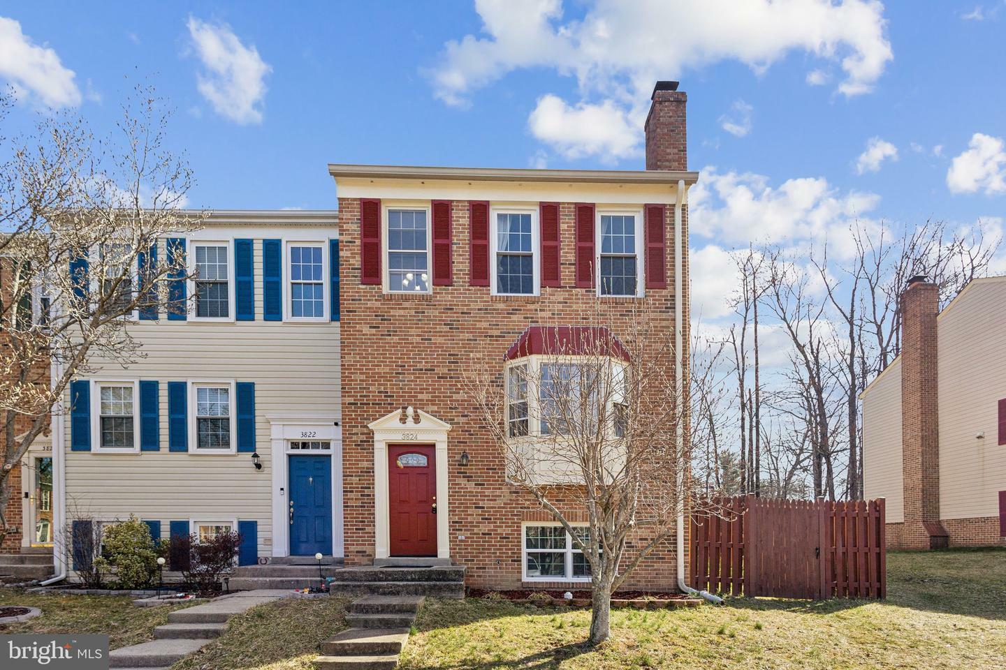 Property Photo: 3824 Ogilvie Court VA 22192