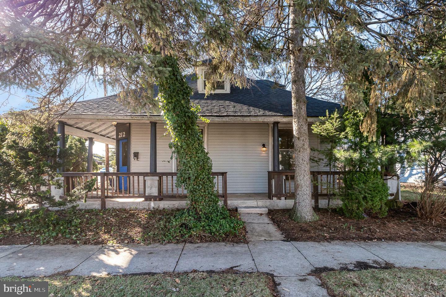 212 E Portland Street  Mechanicsburg PA 17055 photo