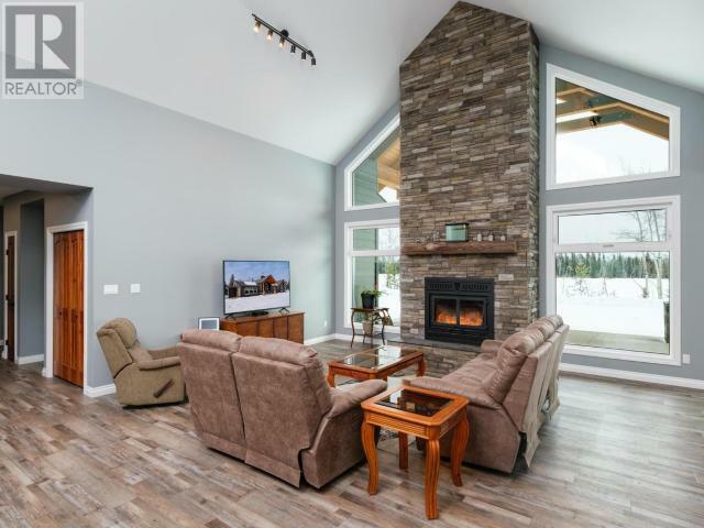 Property Photo: 348 Dusty Trail YT Y1A 6N4