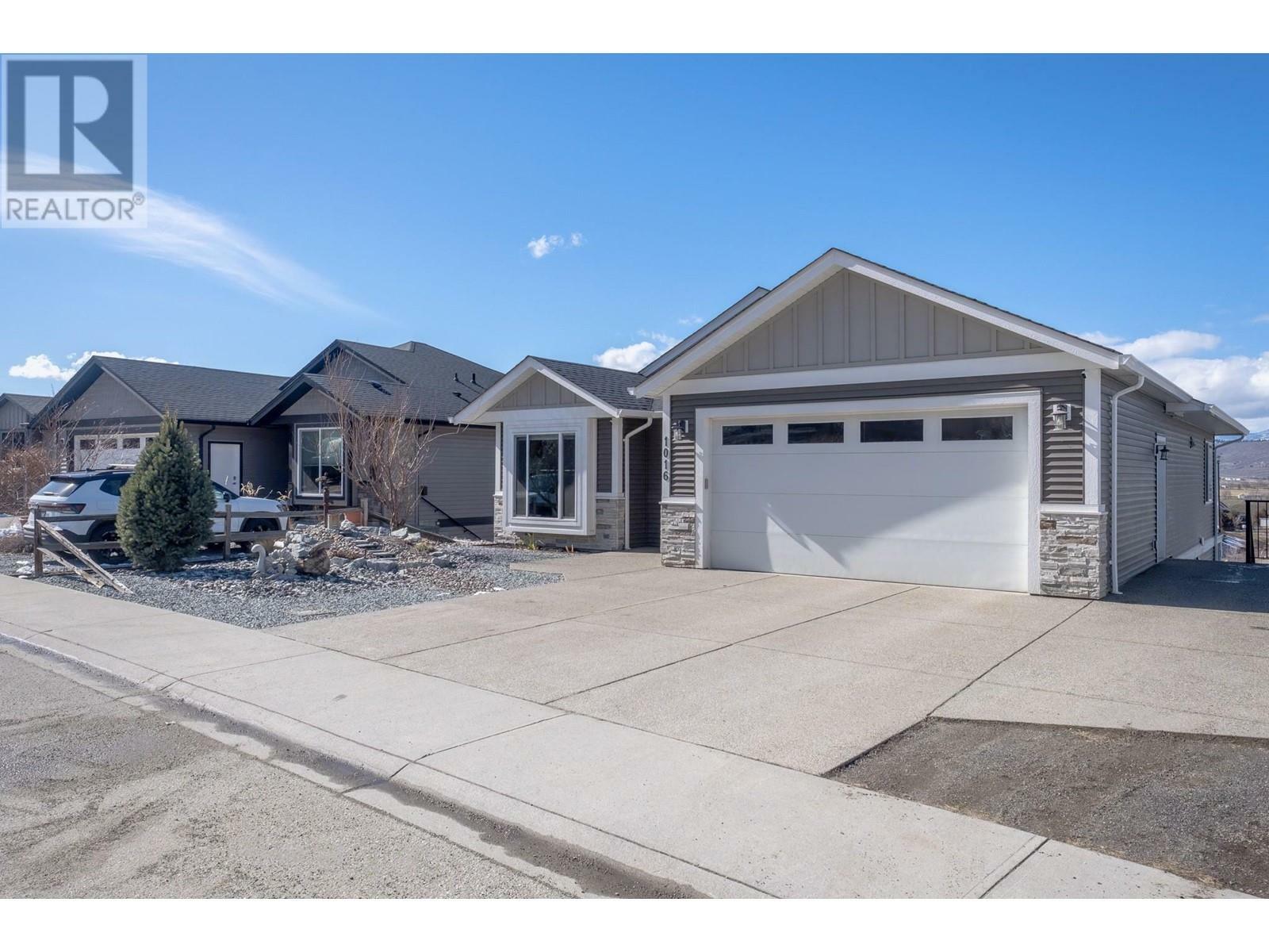 1016 Mt Begbie Drive  Vernon BC V1B 4A2 photo