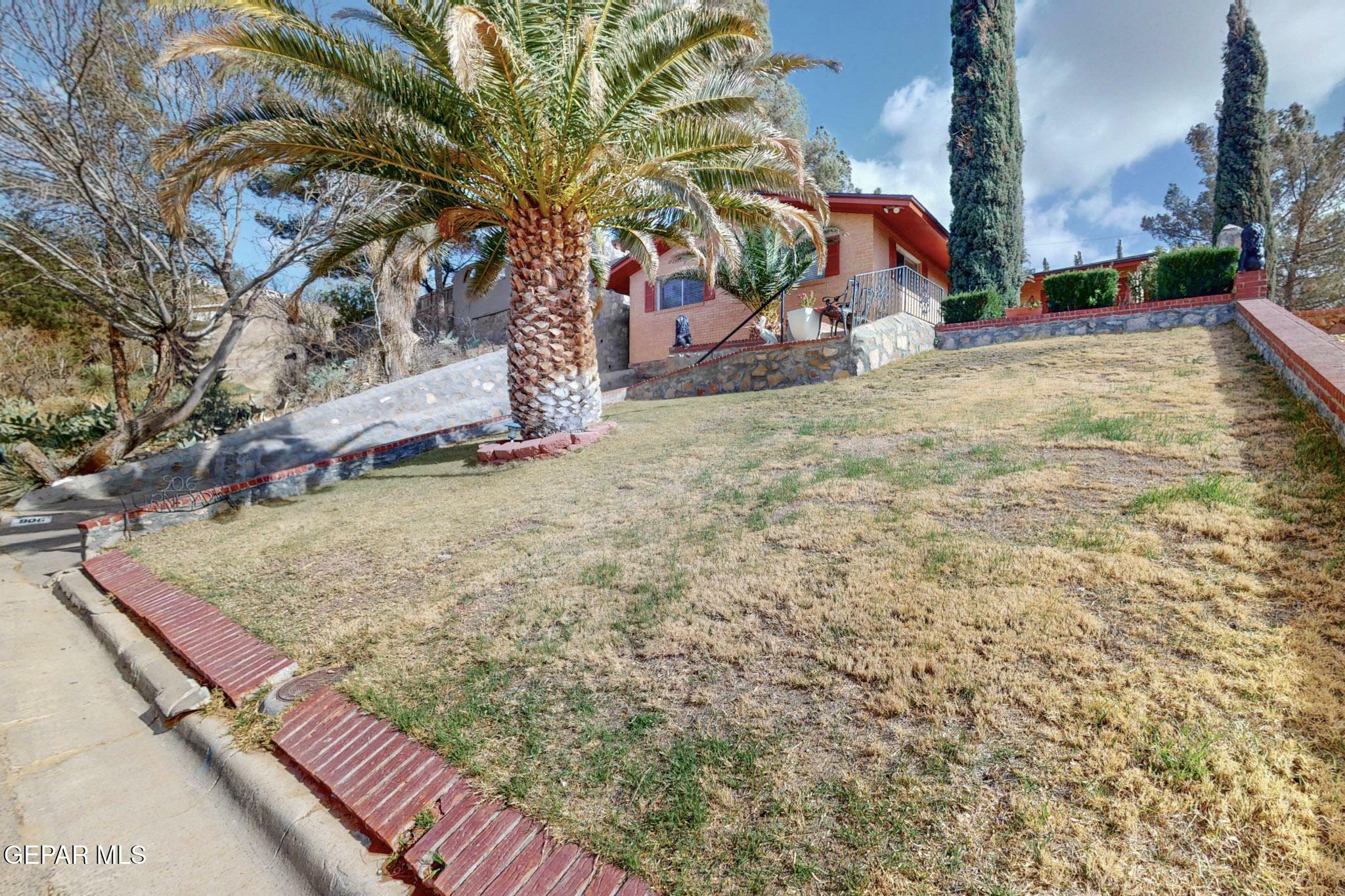 Property Photo: 906 Turney Drive TX 79902