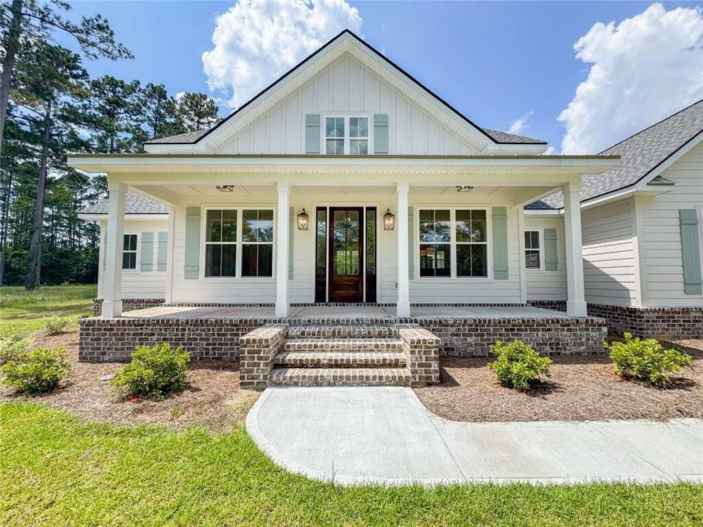 Property Photo:  1047 Tranquility Place NE  GA 31331 