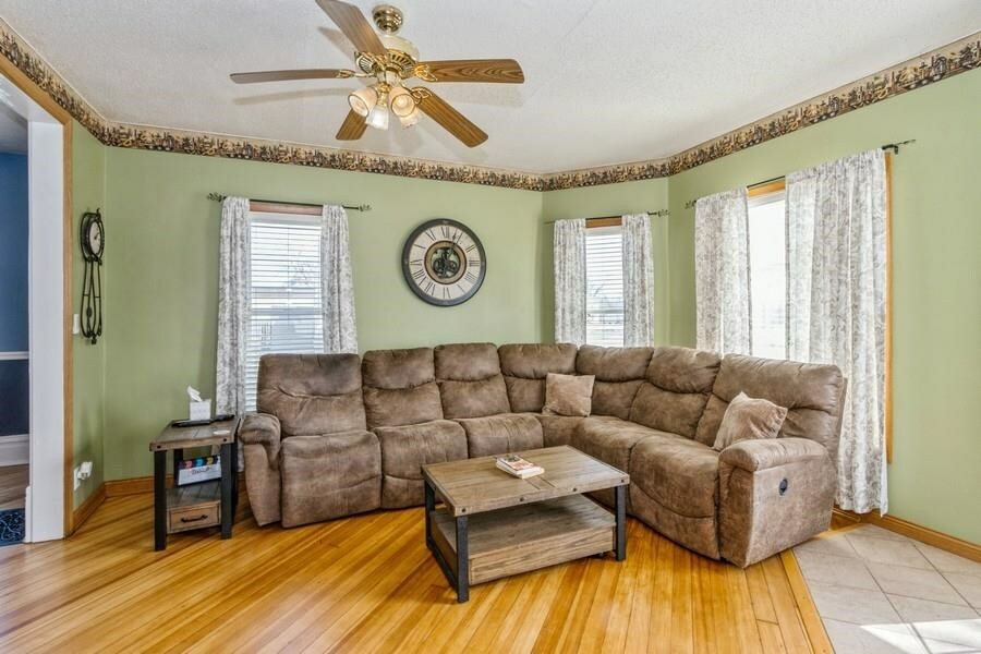 Property Photo: 140 W 3rd St IA 52340