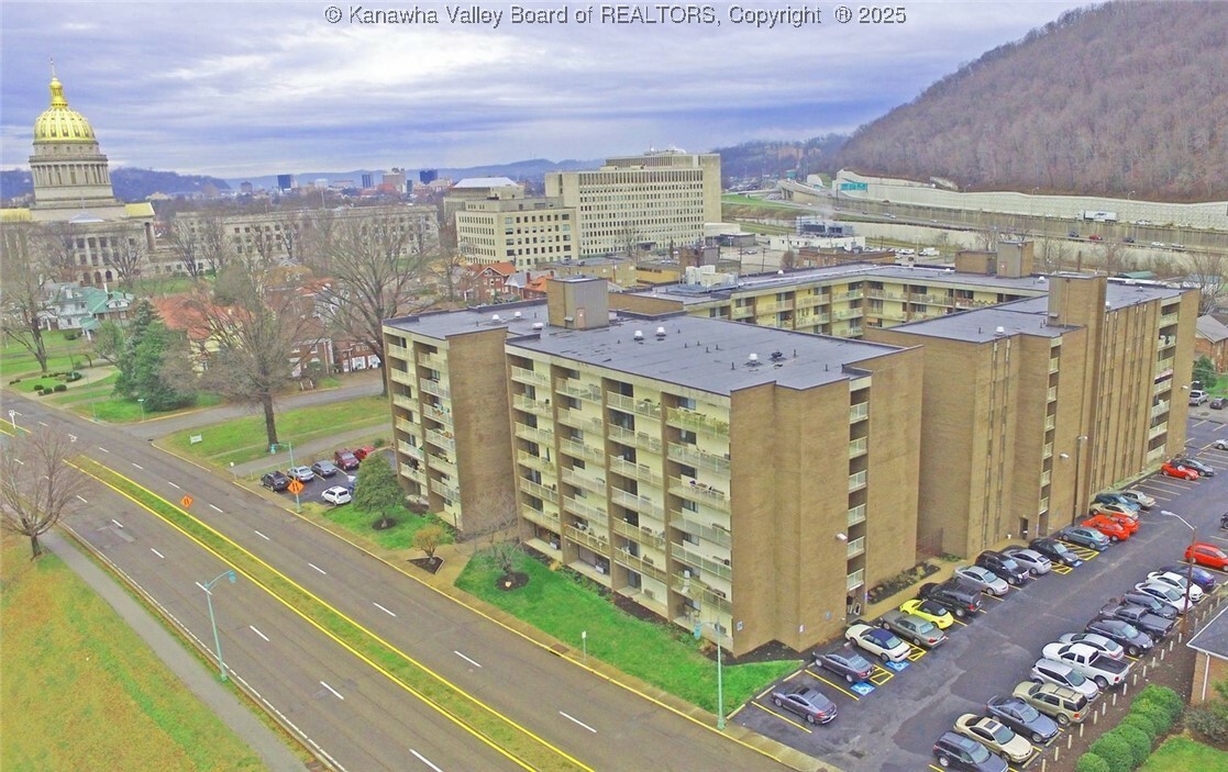 2106 Kanawha Boulevard E 601  Charleston WV 25311 photo