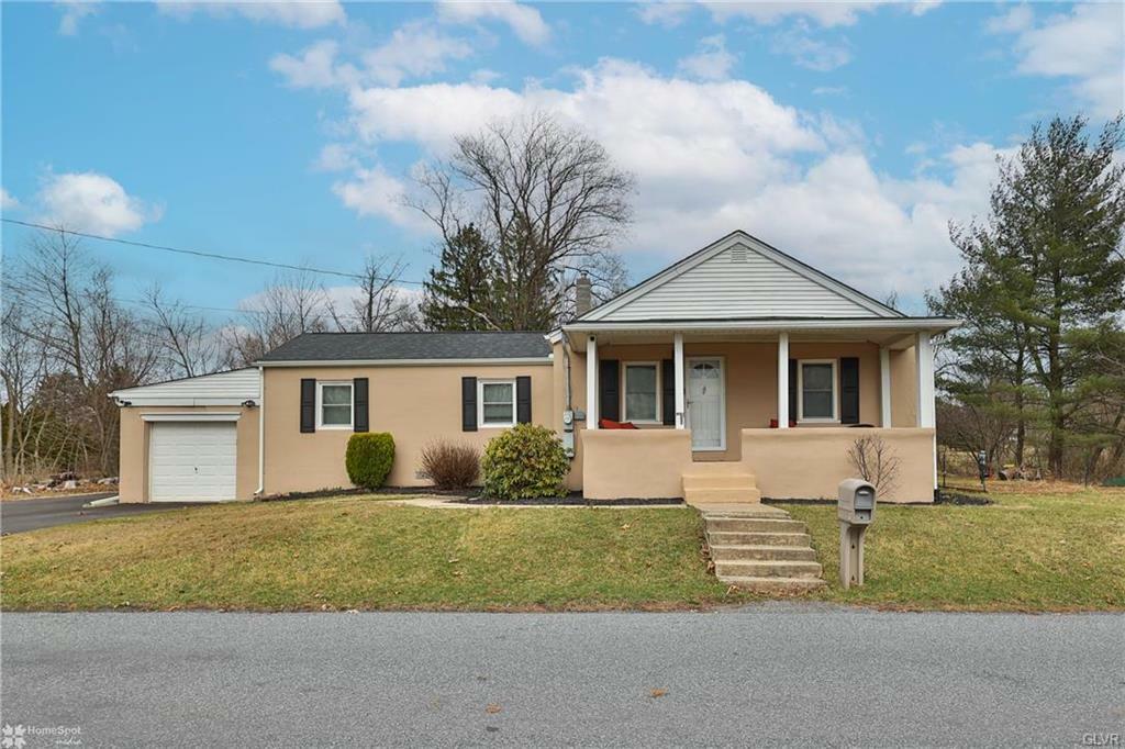 7557 Bell Gate Road  Lower Milford Twp PA 18036 photo