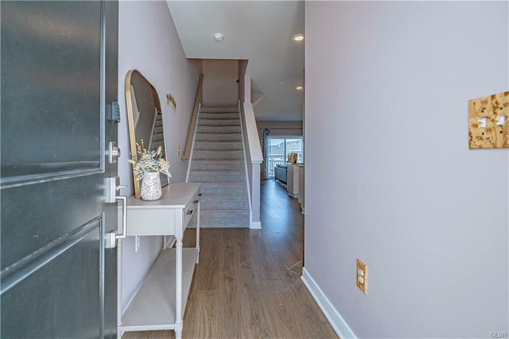 Property Photo: 4907 Brookside Court PA 18036