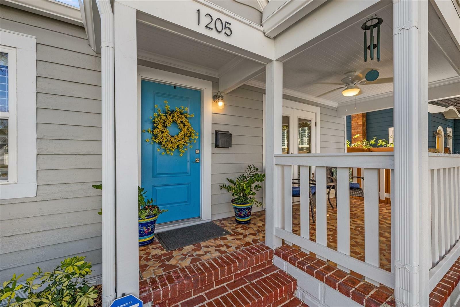 Property Photo: 1205 13th Street N FL 33705
