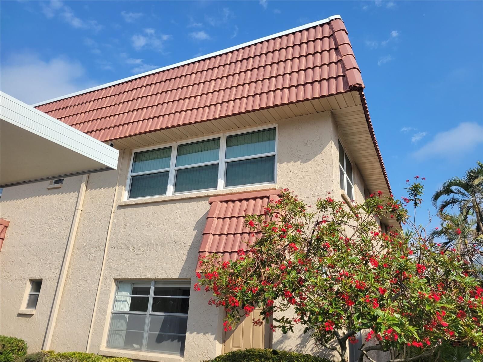 Property Photo:  10039 62nd Avenue N 14  FL 33708 