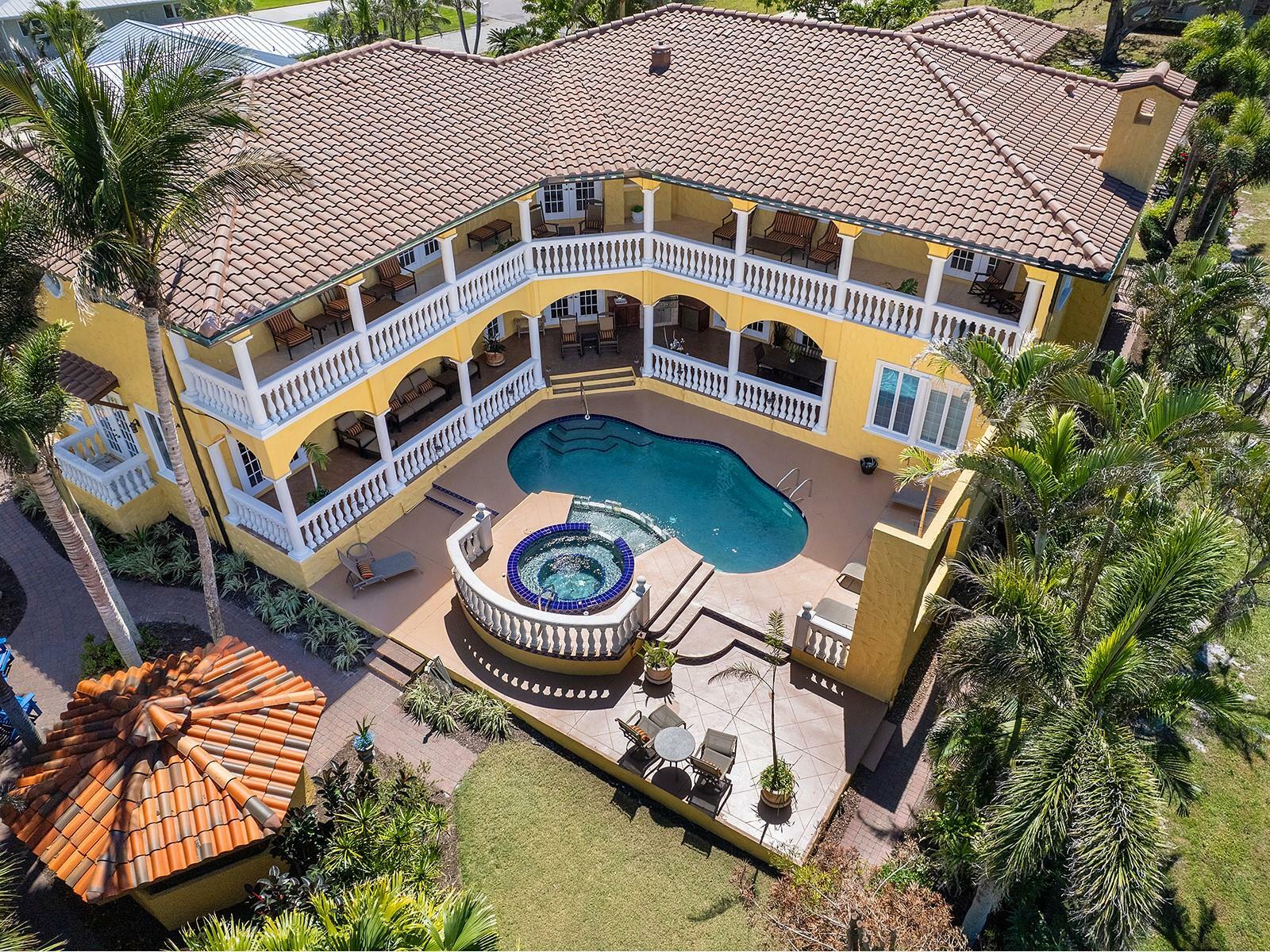 Property Photo: 416 Baycrest Drive FL 34285