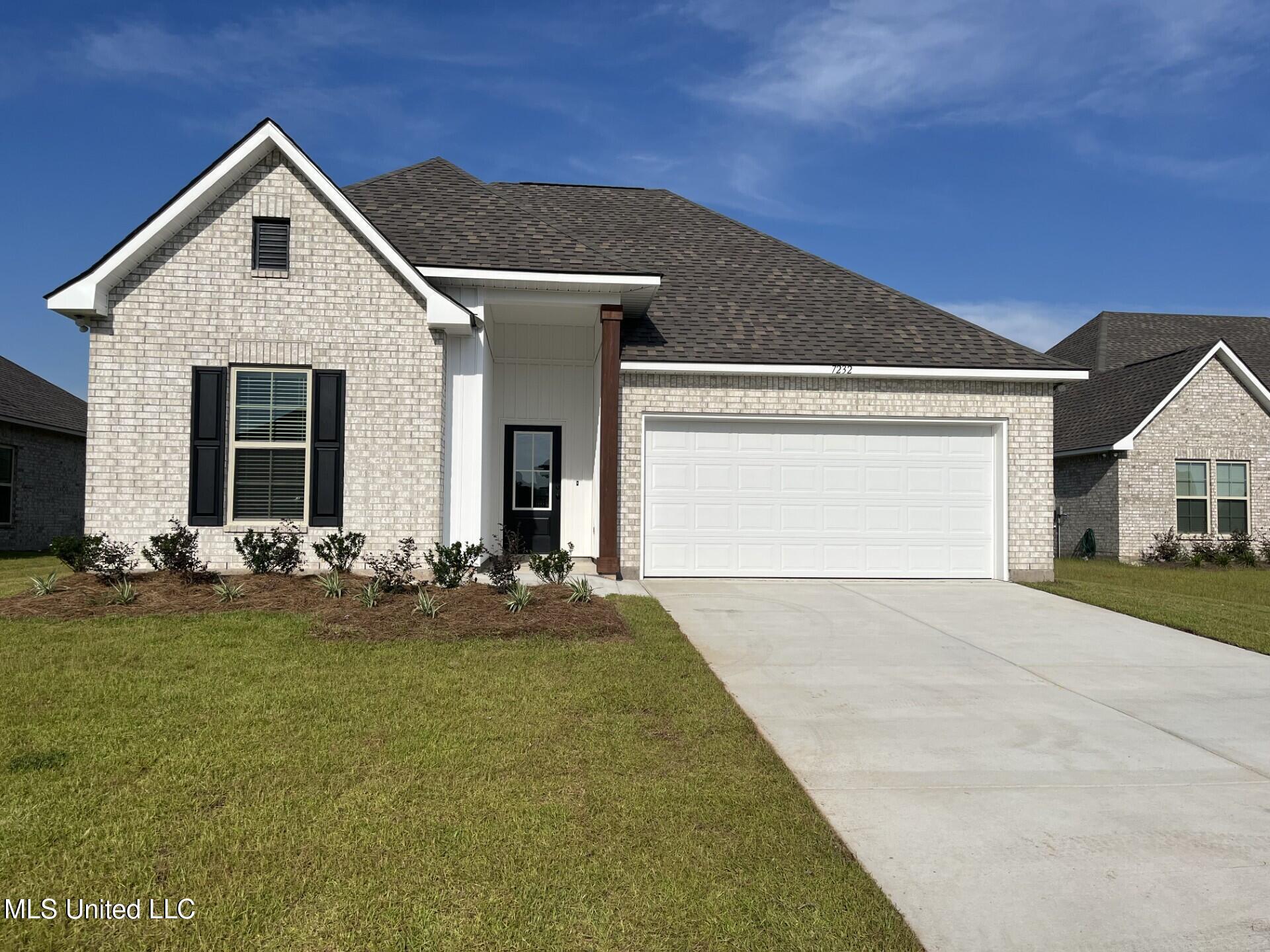 Property Photo: 7232 Pencarrow Circle MS 39564