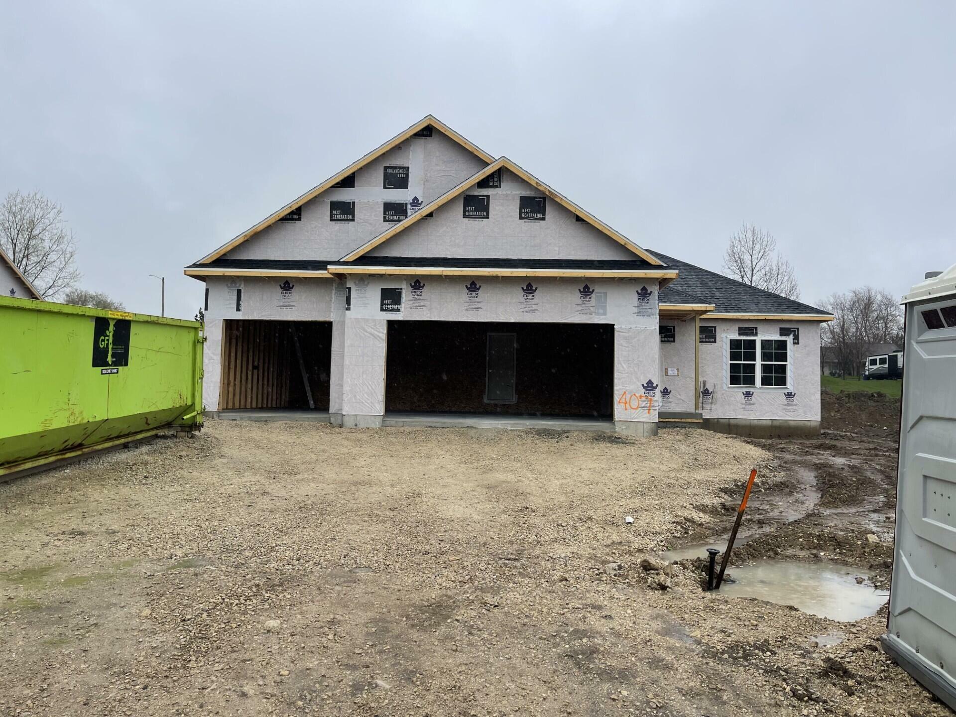 Property Photo: 407 Valley Dr WI 53091