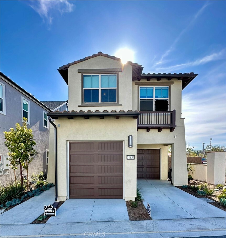Property Photo: 31937 Via Encima CA 92675