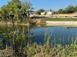 Property Photo:  1812 NE 13th Place  FL 33909 