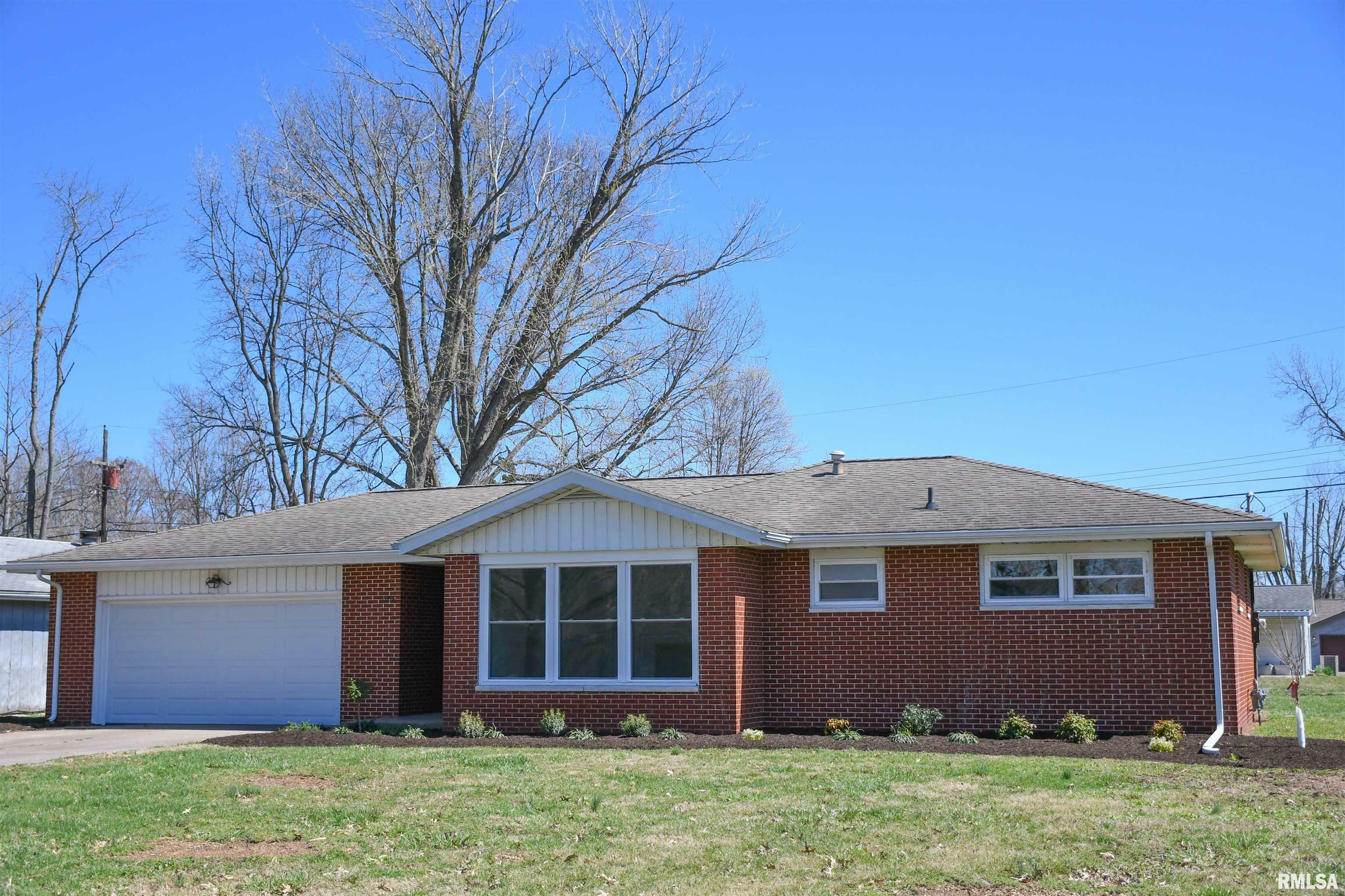 1006 Steven Lane  Murphysboro IL 62966 photo