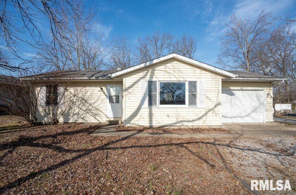 Property Photo: 1101 S 22nd Street IL 62948