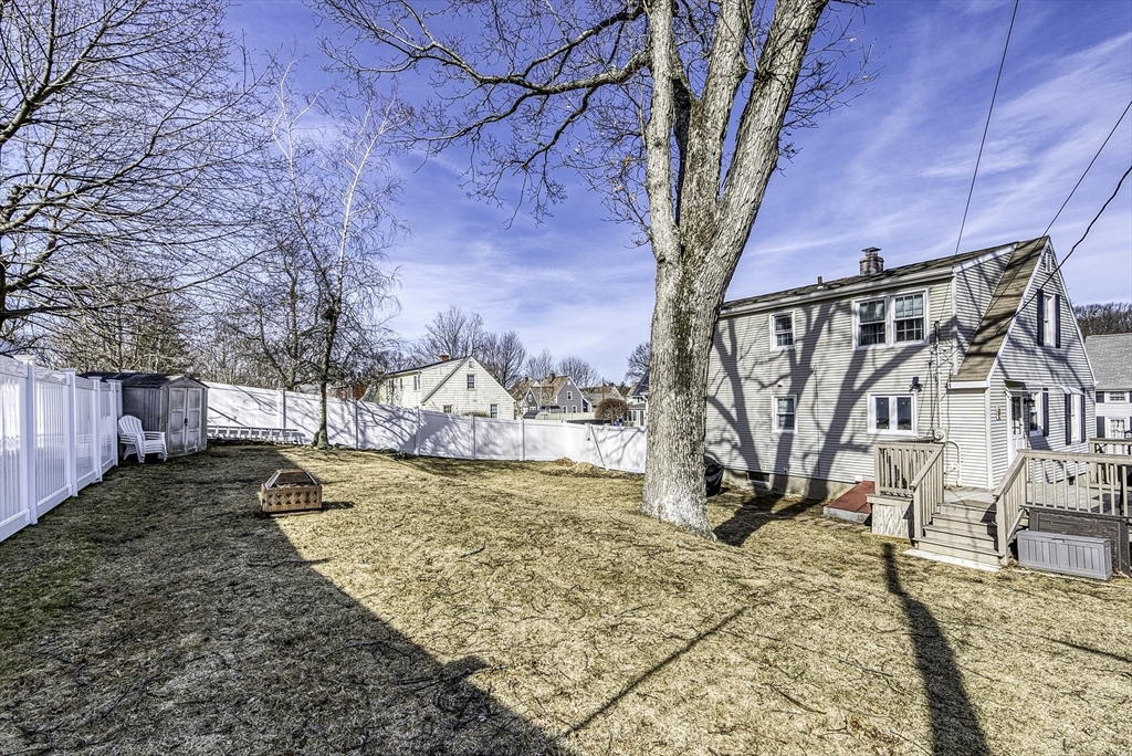 Property Photo:  17 Heroult Rd  MA 01606 