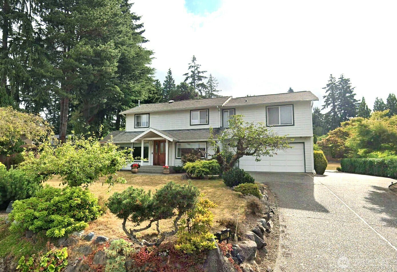 Property Photo: 2060 90th Place NE WA 98004