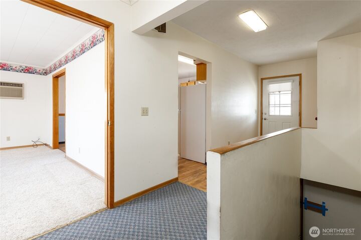 Property Photo:  203  Roosevelt Drive  WA 99133 