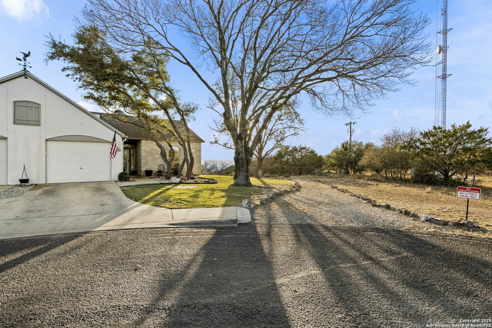 Property Photo: 1044 Edinburgh Dr 1044 TX 78028