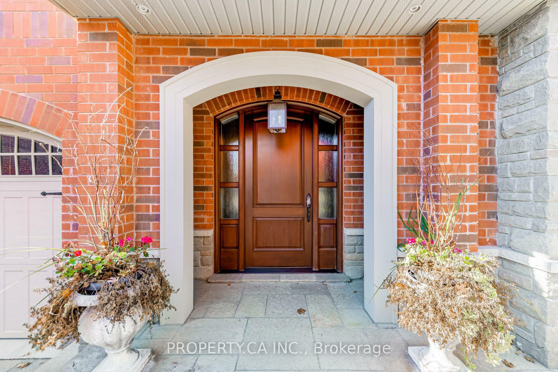 Property Photo: 34 Hillside Drive ON M4K 2M2