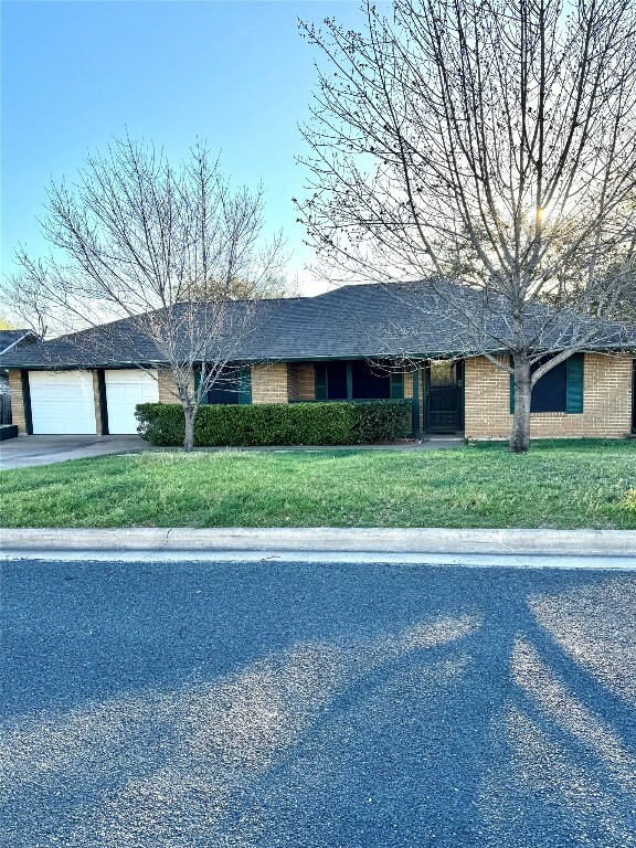 Property Photo: 7405 Sevilla Drive TX 78752