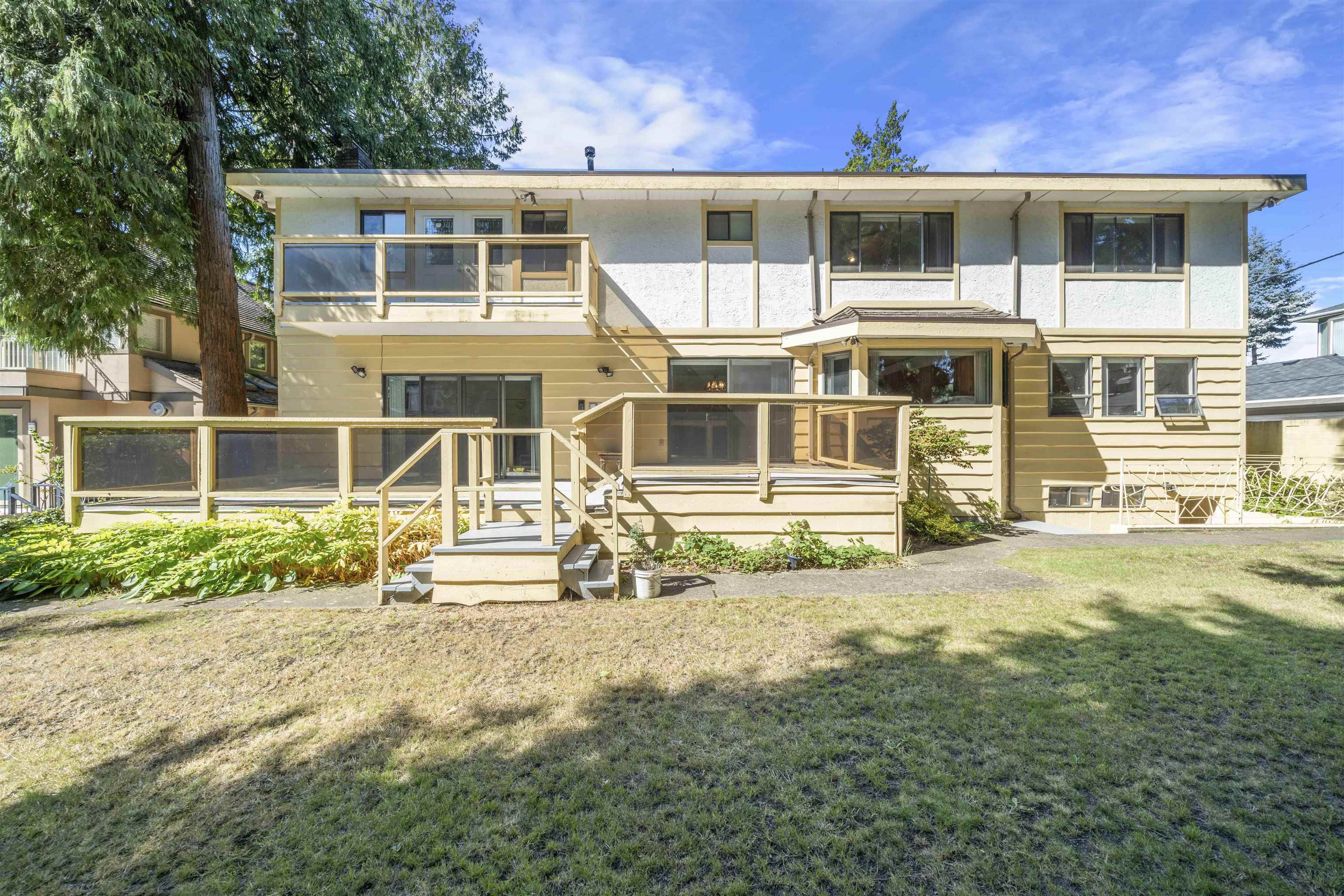 Property Photo: 6668 Selkirk Street BC V6P 4G8
