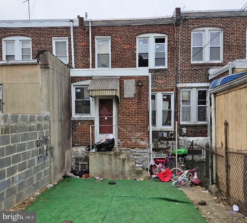 Property Photo: 423 E Mentor Street PA 19120