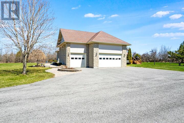 Property Photo: 556 West Point Drive ON K7H 3C7