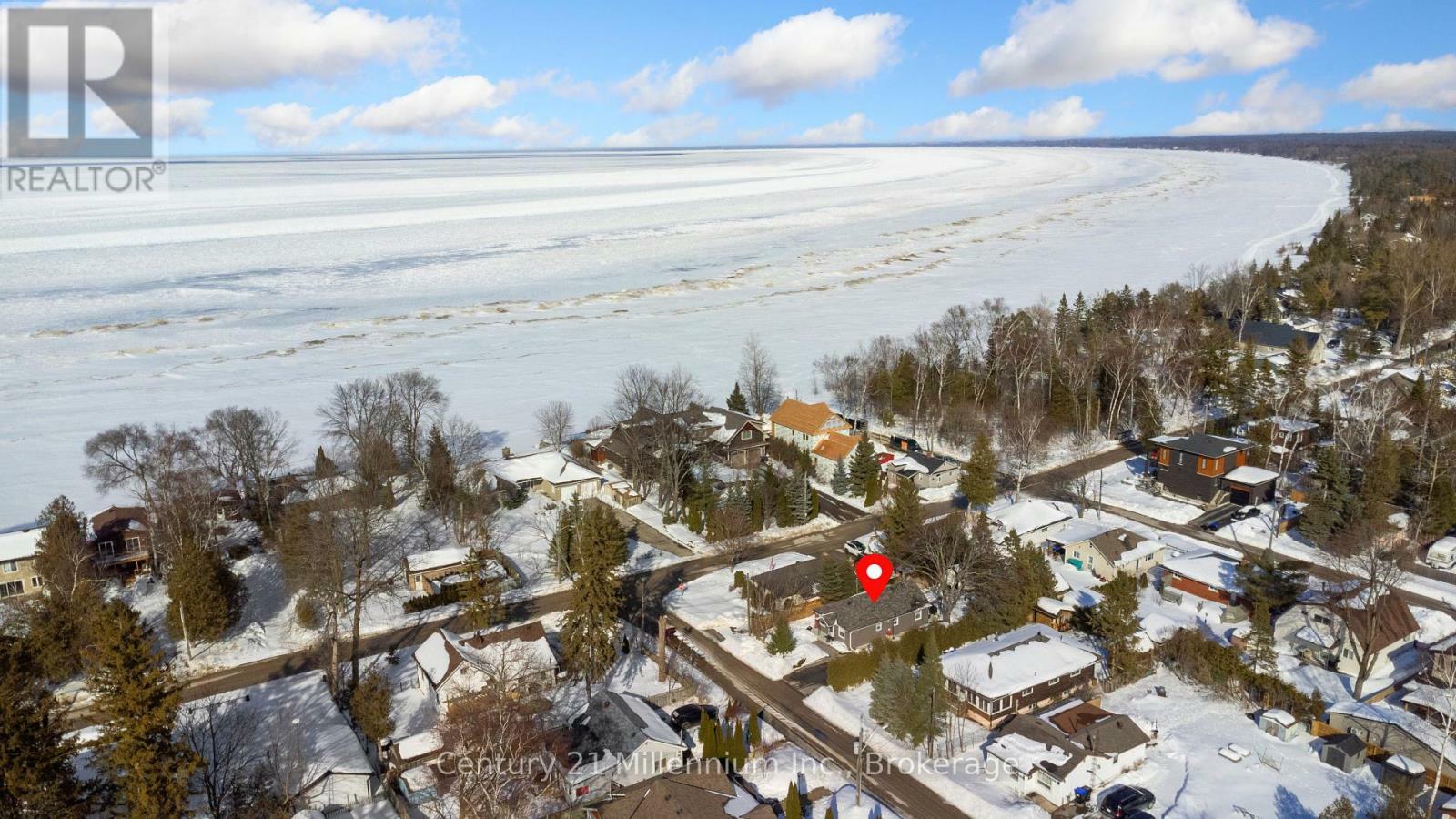 7 69th Street North  Wasaga Beach ON L9Z 1T9 photo