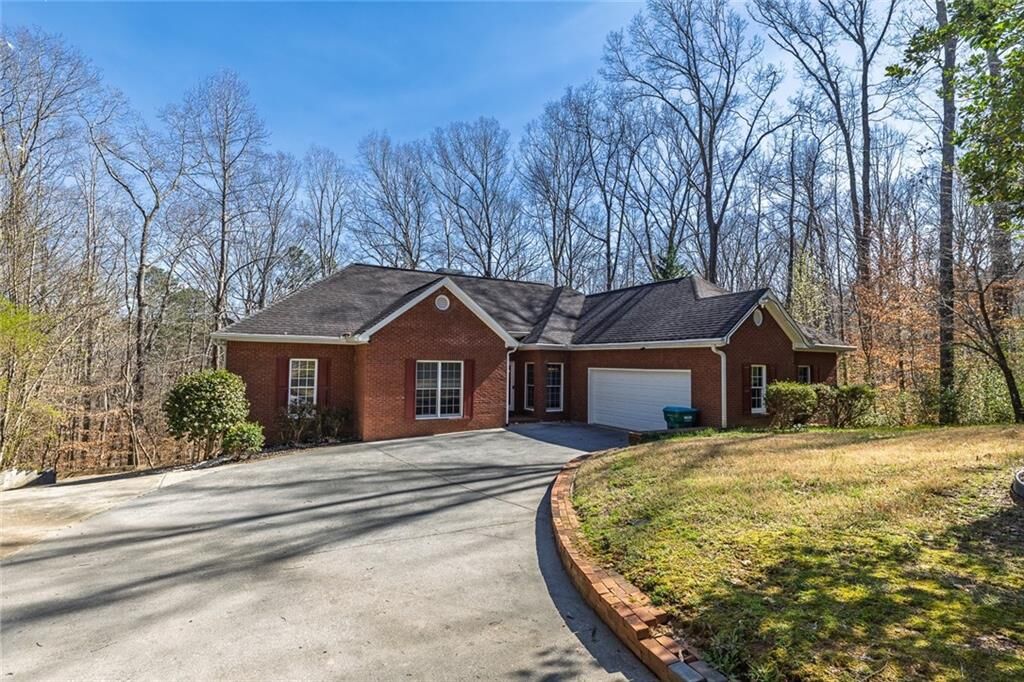 Property Photo:  5060 Governors Walk Drive  GA 30115 