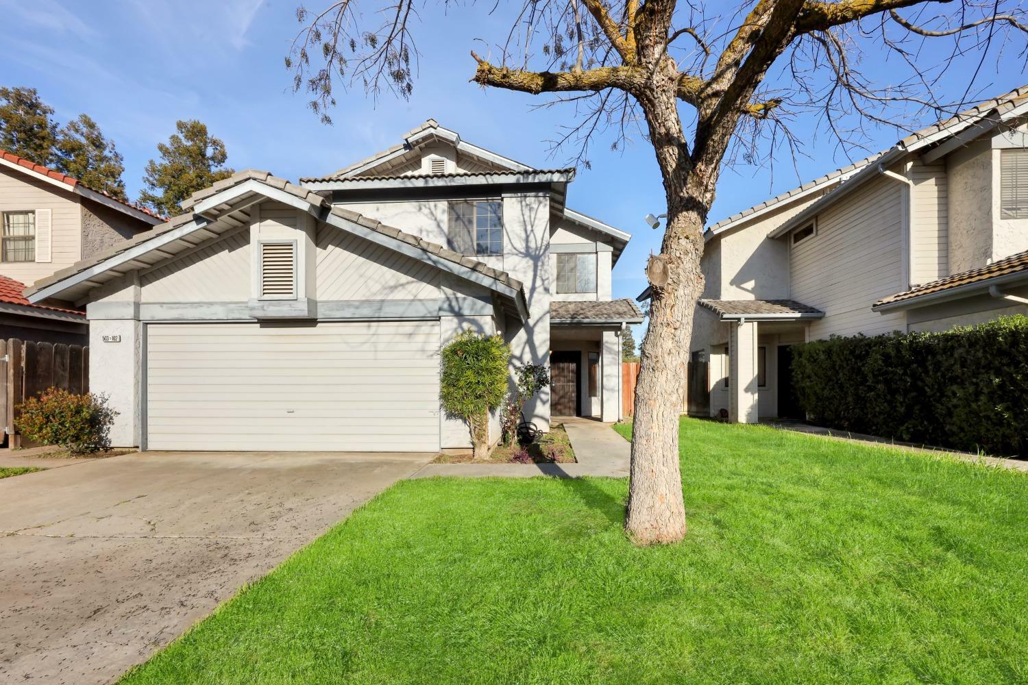 Property Photo: 503 E Alluvial Avenue 102 CA 93720