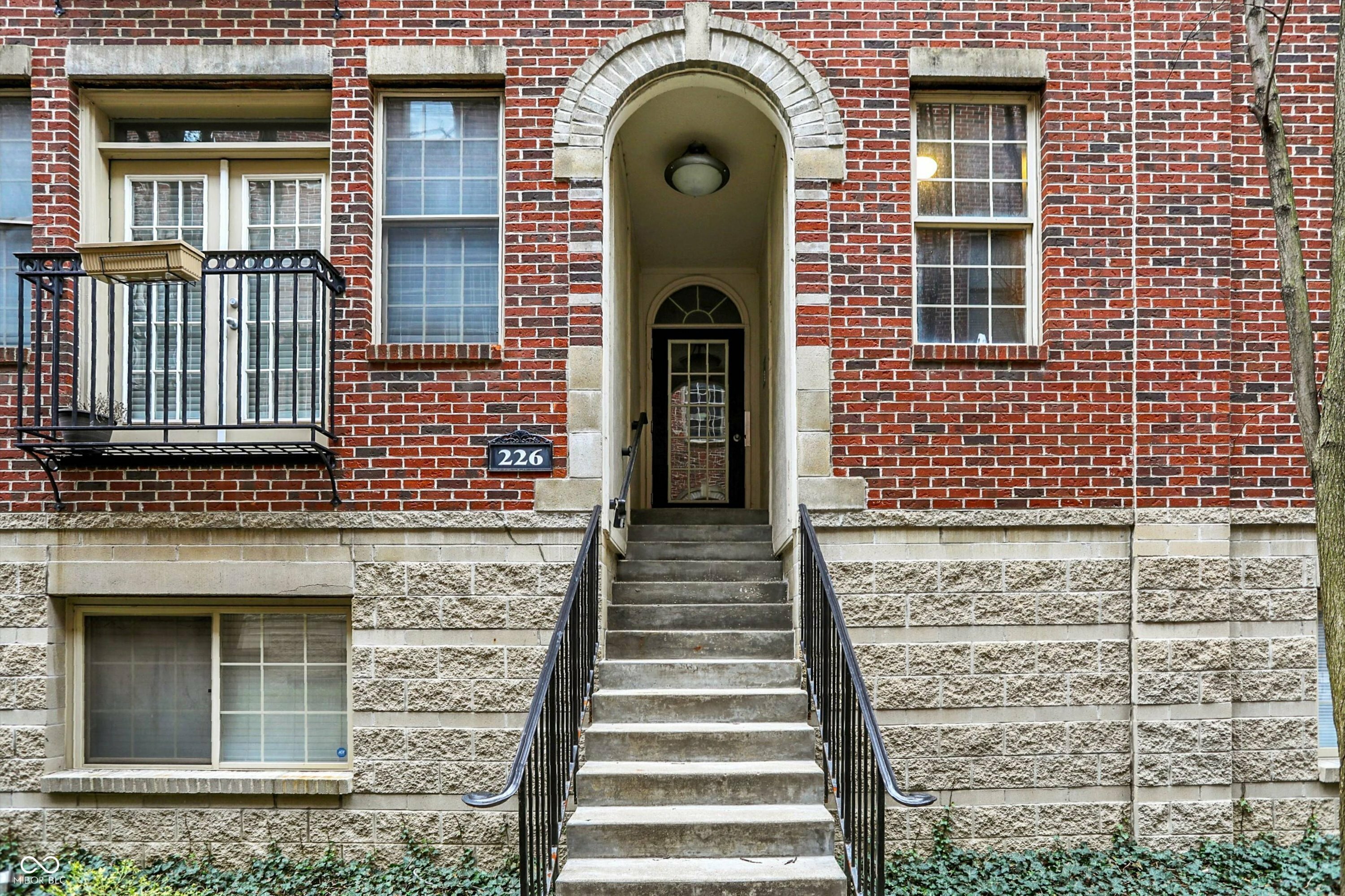 Property Photo: 226 N Cleveland Street 226E IN 46204